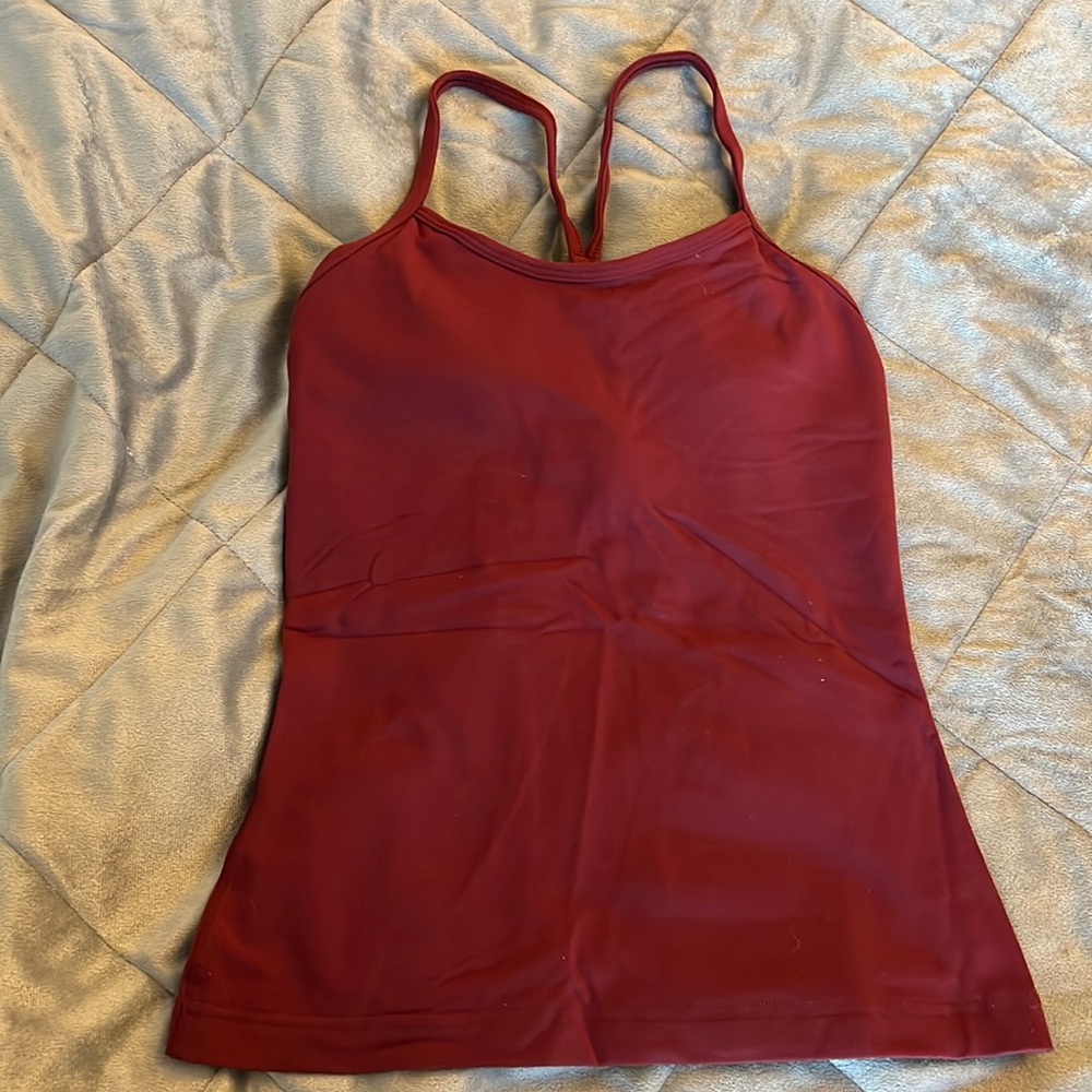 Lululemon Tank with built in support size 4 DERO